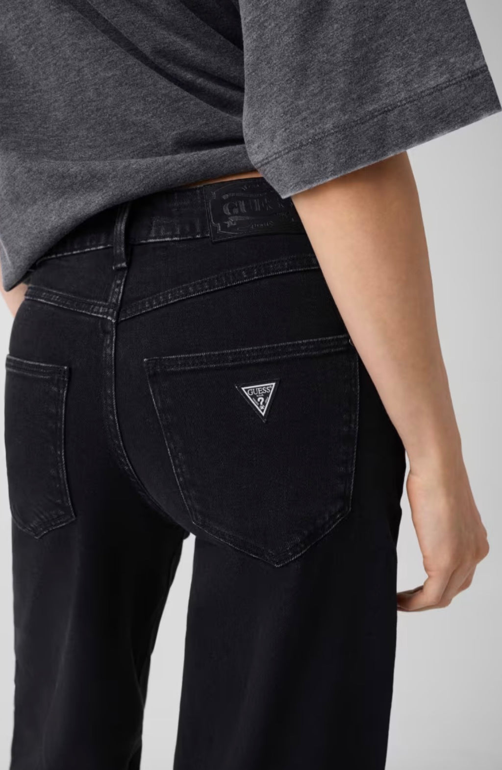 Calça Guess