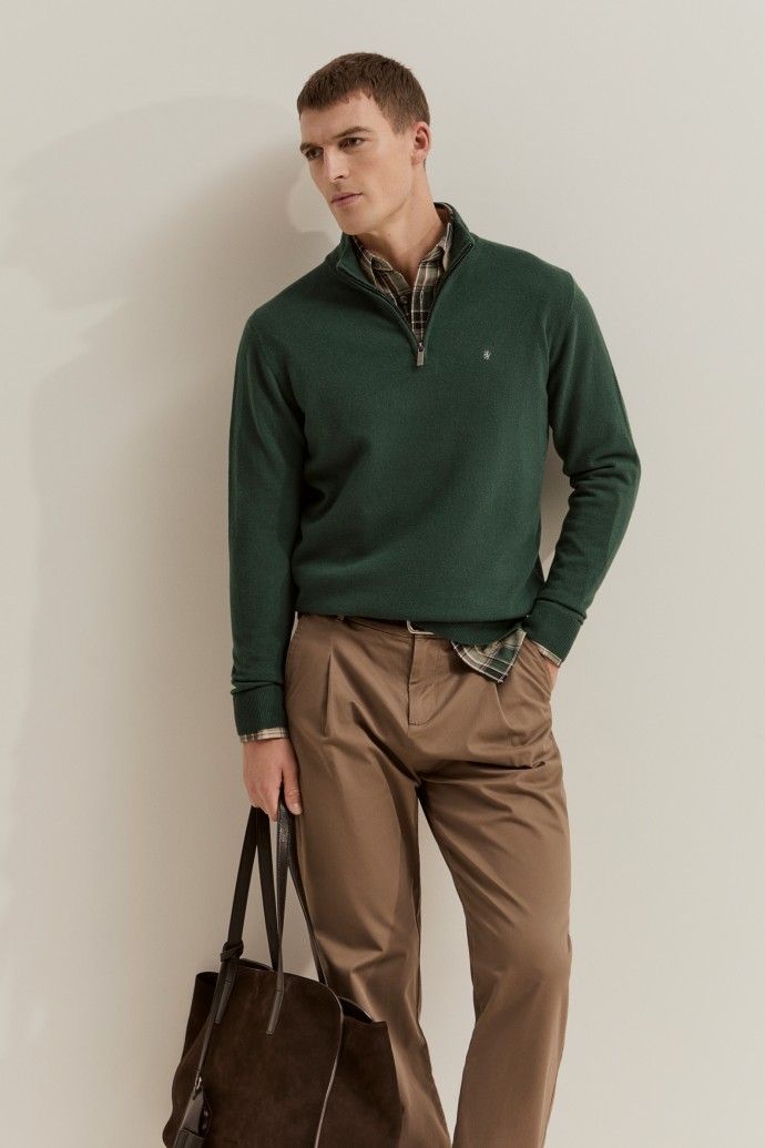 Camisola de lã com meio fecho