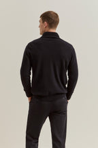 Camisola de lã com meio fecho