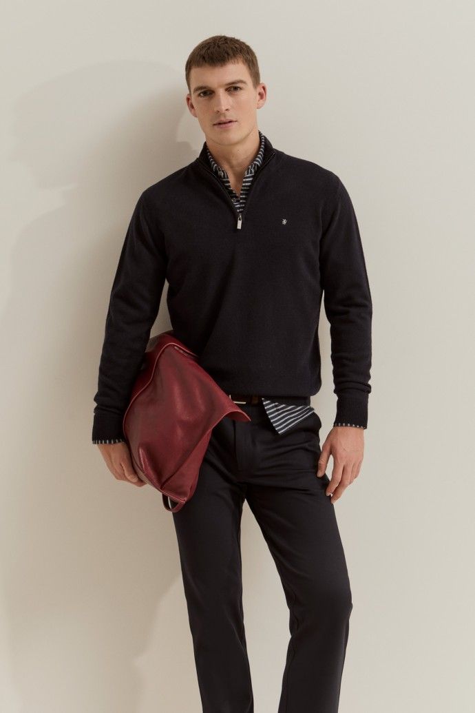 Camisola de lã com meio fecho