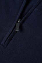 Camisola de lã com meio fecho