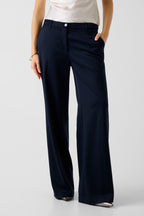 Relaxed Fit Guess